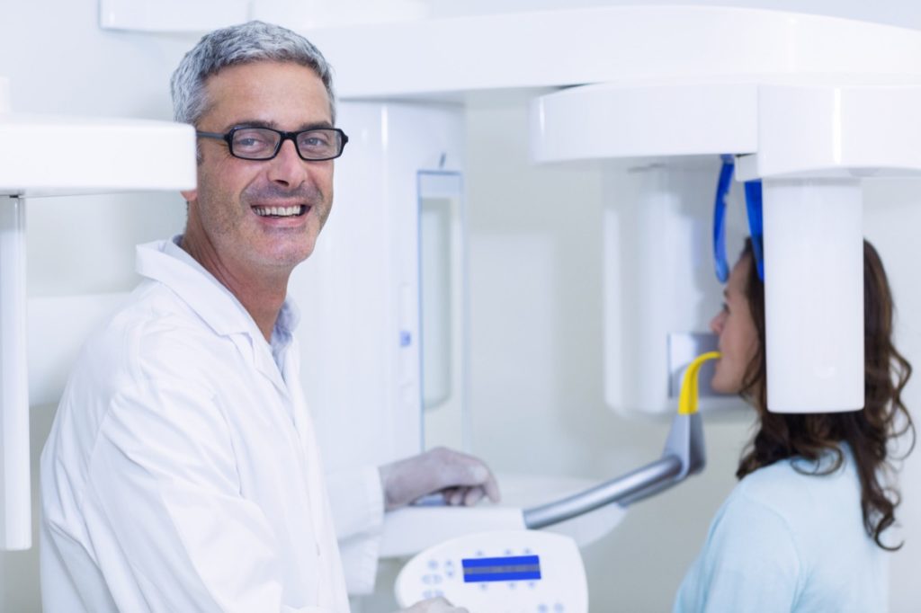 Wybór odpowiedniej polisy to proces wymagający analizy specyficznych ryzyk i potrzeb danej placówki